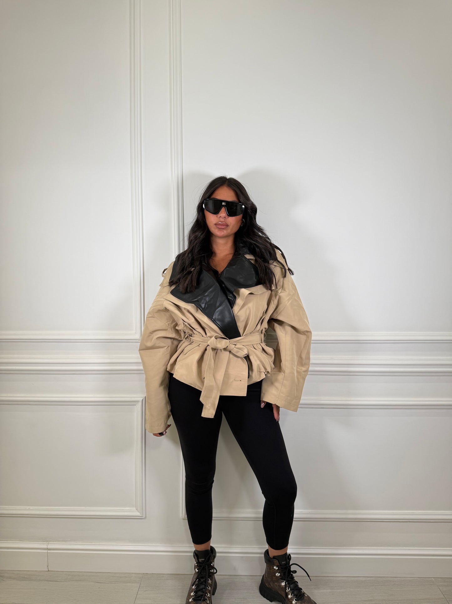 Trench corto