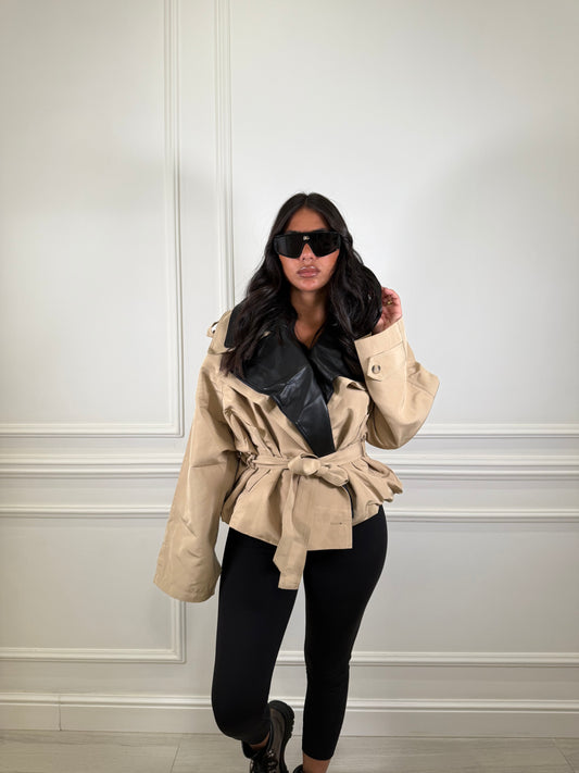 Trench corto